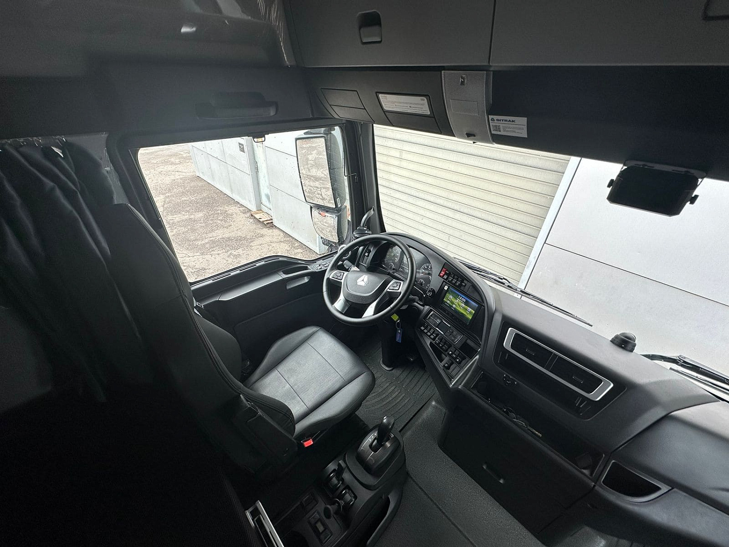 SITRAK C7H 6×4 рессоры